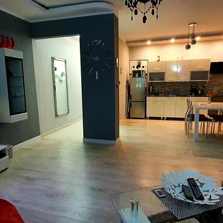 Apartamenty Sofija Deluxe Centrum Zielona Góra Exteriör bild