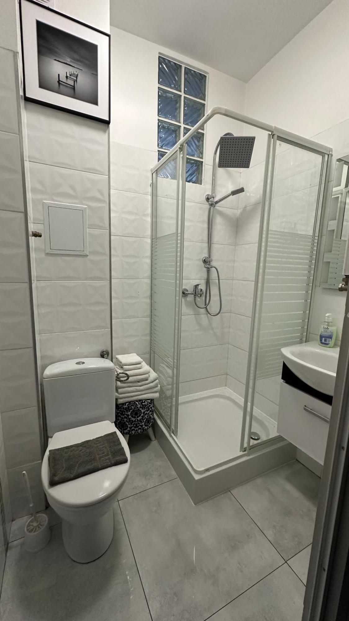 Apartamenty Sofija Deluxe Centrum Zielona Góra Exteriör bild